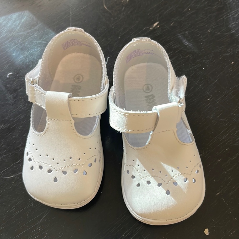 EUC L’Amour birdie T strap leather shoes, worn twice